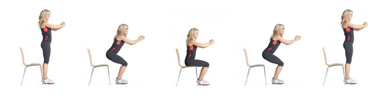 esercizio arti inferiori squat con sedia